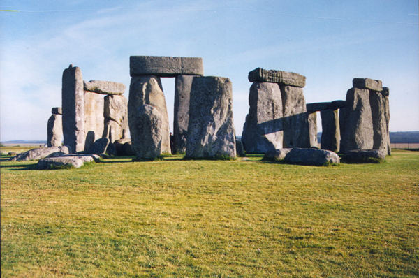 stonehenge1.jpg