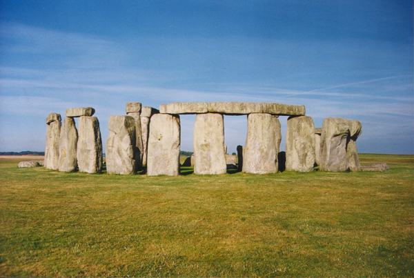 stonehenge2.jpg