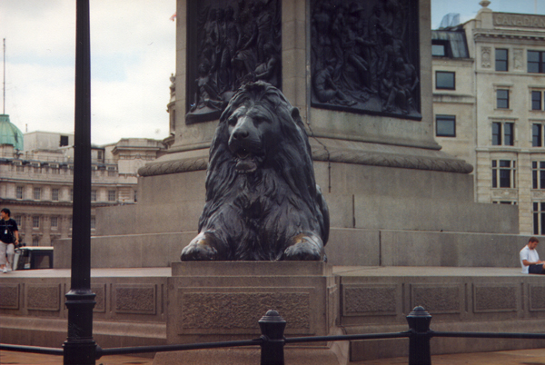 trafalgarsquare2.jpg