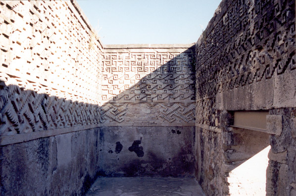 mitla7.jpg