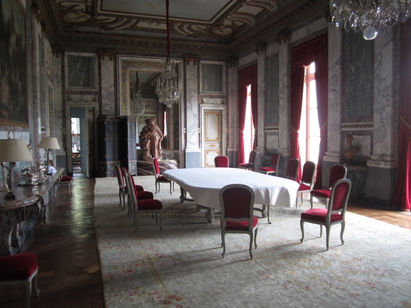 Chateau de Voisins Inside3