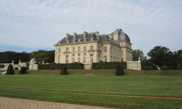 Chateau de Voisins2