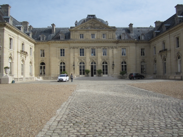 Chateau de Voisins8