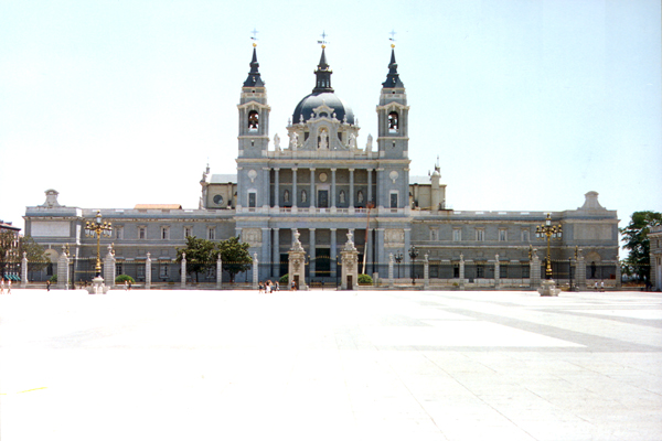 catedraldelaalmudena.jpg