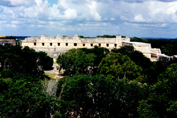 uxmal_nunnery_01.jpg